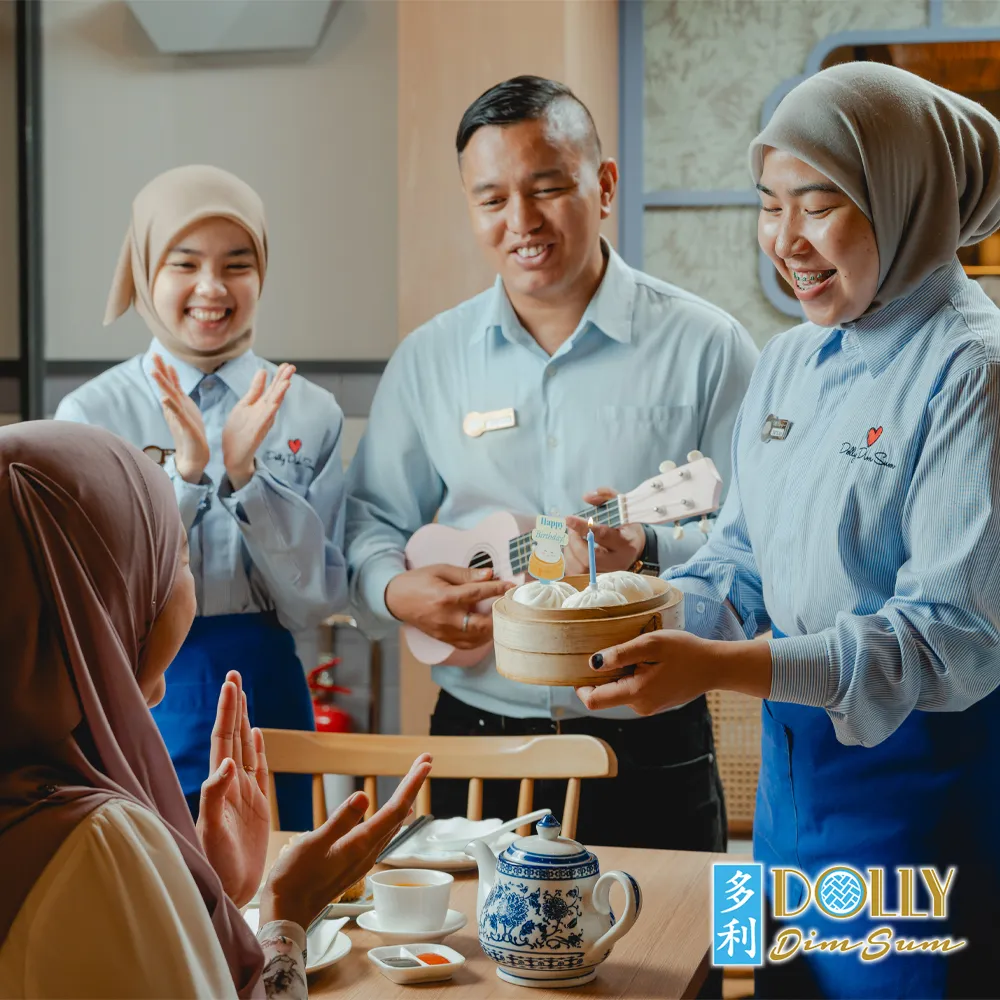 Dolly’s Birthday Perk!